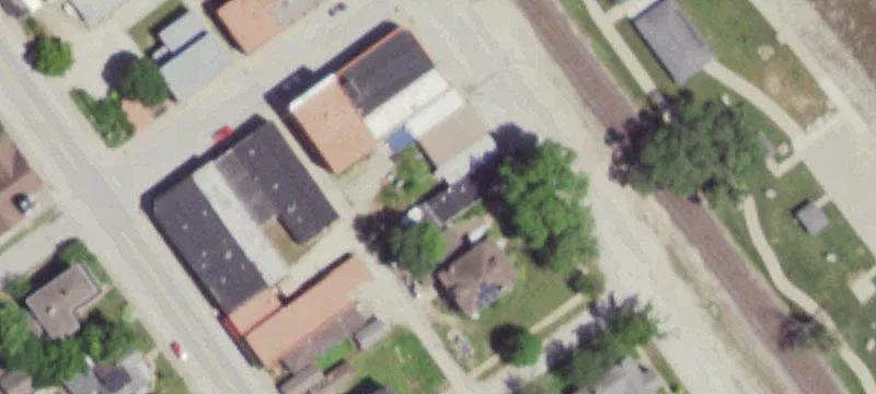 105th S 1st St