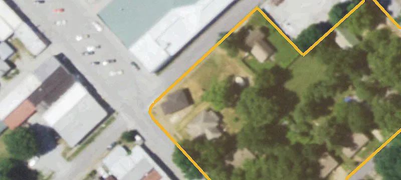 200 Benton St