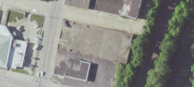 101 Oak St