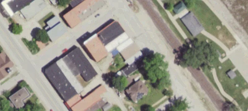 105th S 1st St