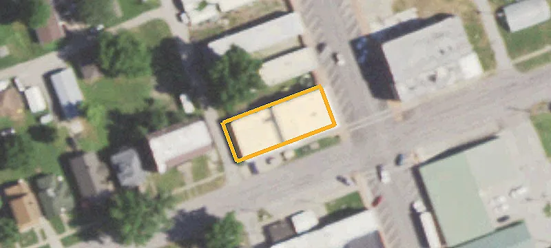 301 Main St