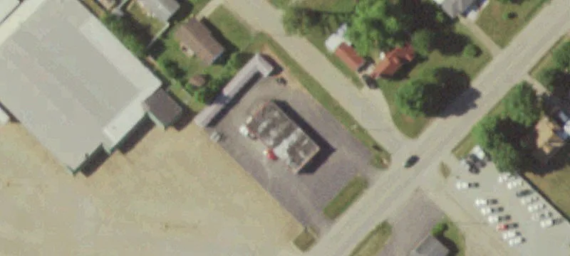 210 Lincoln Dr