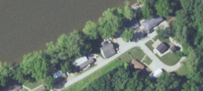 45 Riverside Ln