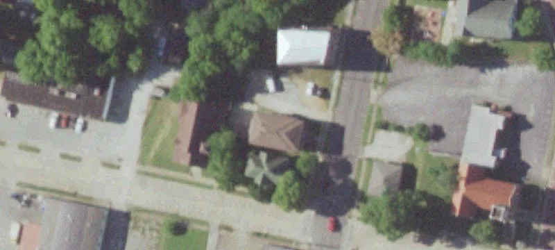 307 Broadway St
