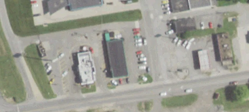 2600 Main St