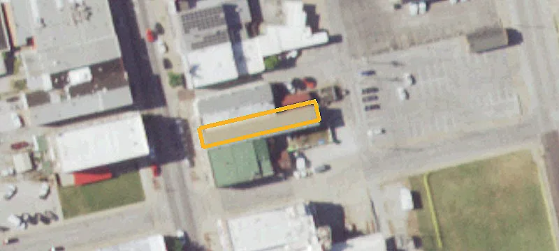 418 Main St