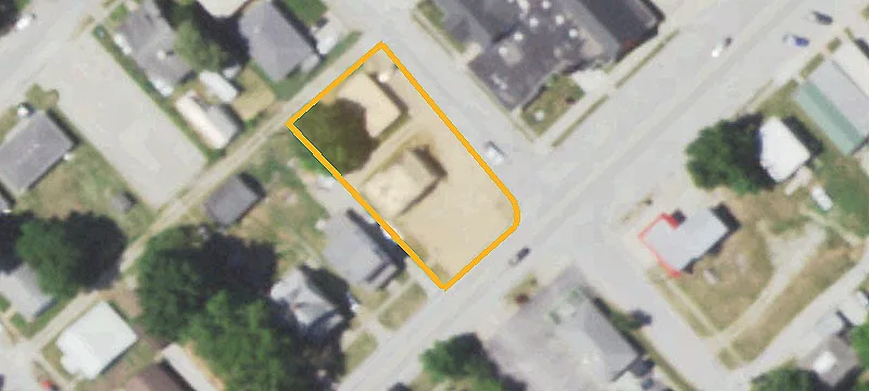 300 Main St