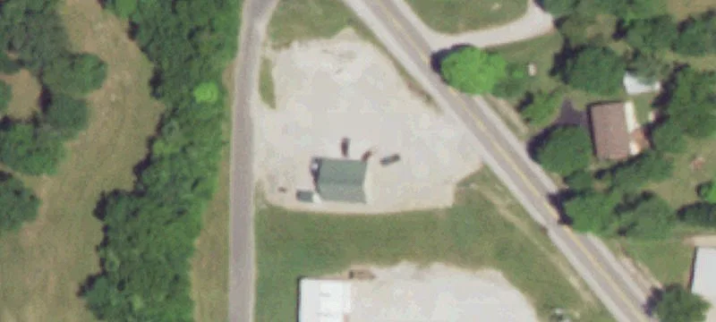 1331 Paris Rd