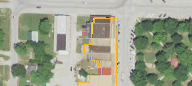 207 Commercial St
