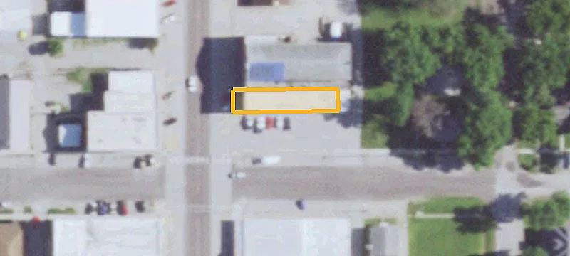 300 Davis St