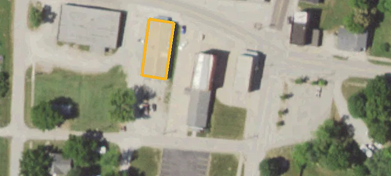 105 Row St