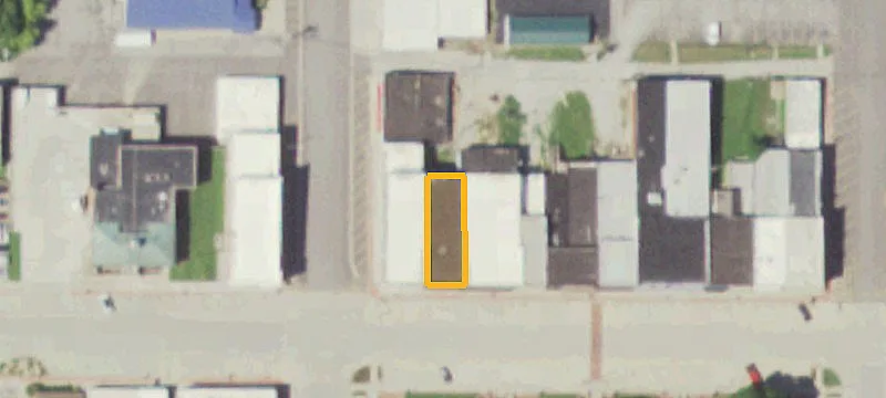 425 Main St