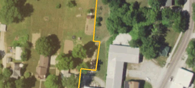 110 Row St