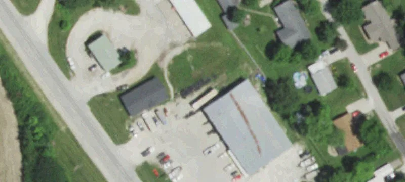 915 Business Hwy 61st N