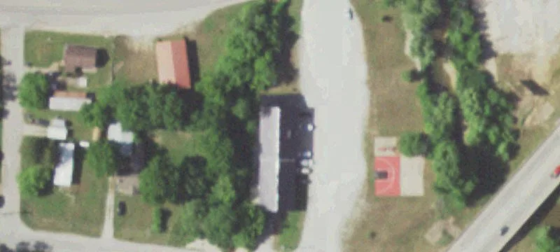208 3rd St