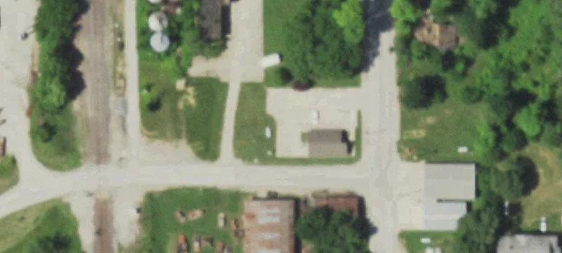 303 2nd St