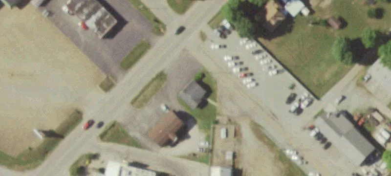 211 Lincoln Dr