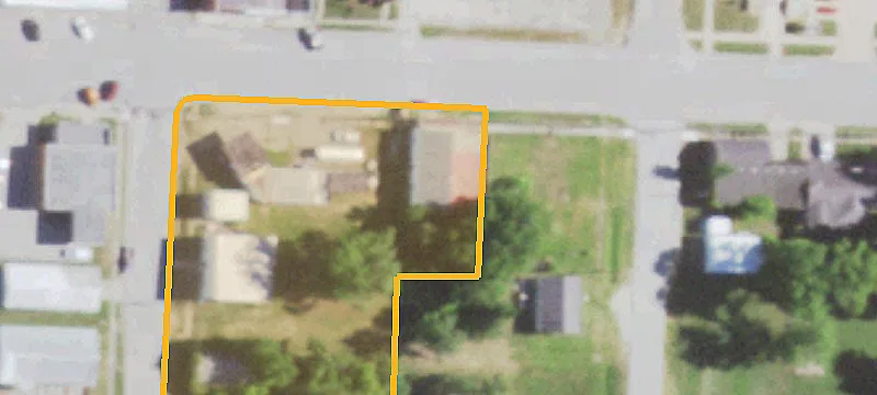 202 2nd St