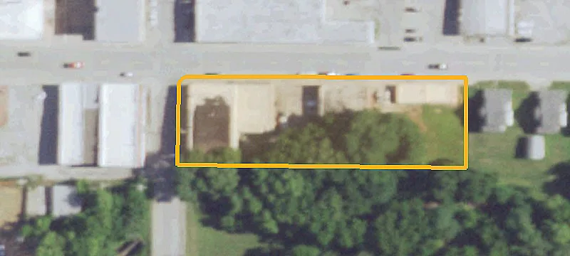 1704 Main St
