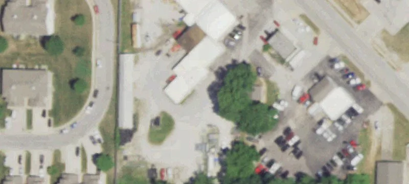 1406 Commercial St