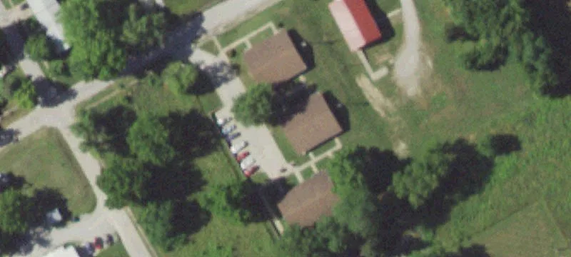 307 Hackberry St