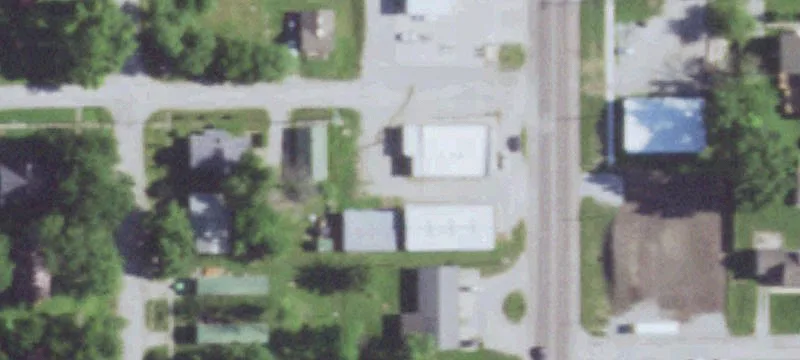 300 Davis St