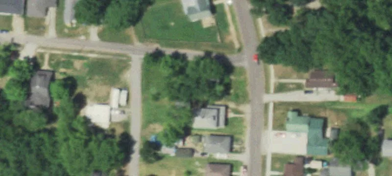 800 Bridge St