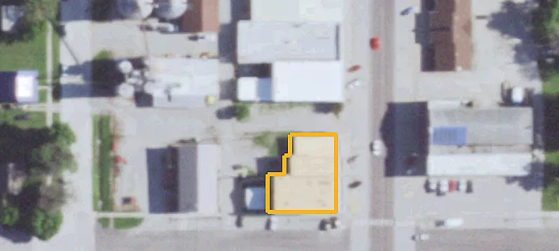 305 Davis St
