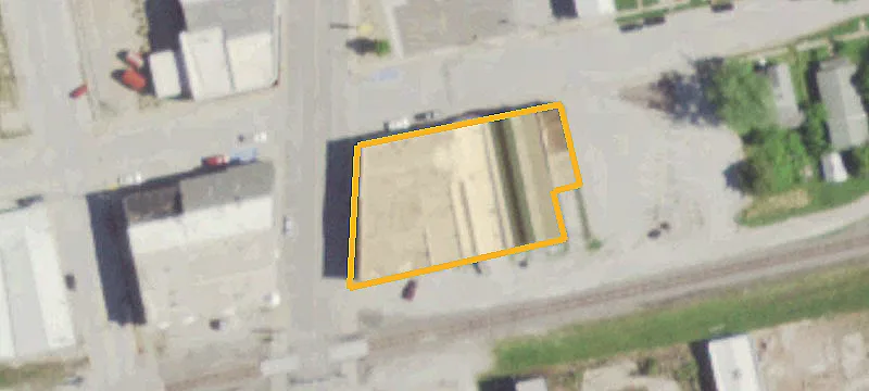 100 Main St