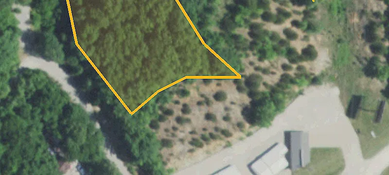 7 Walnut Grv Rd