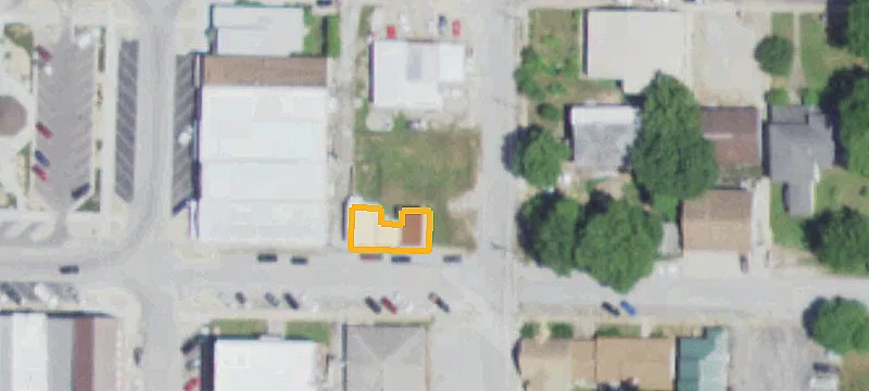 230 Lincoln Ave