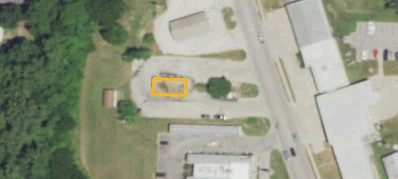 902 Commercial St