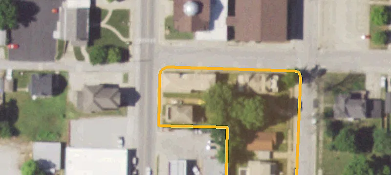 300 Oak St