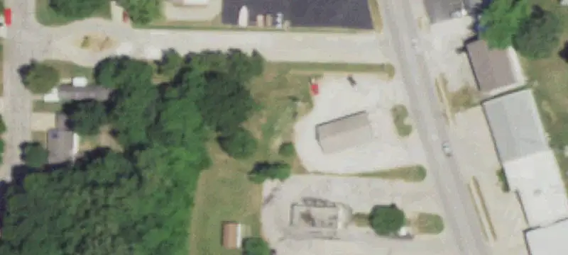 900 Commercial St