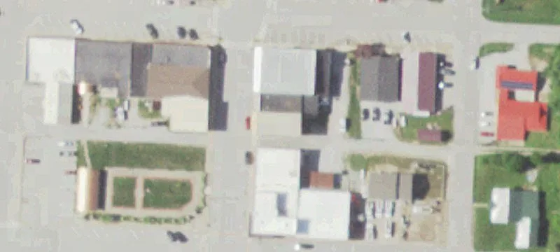 Grand Ave
