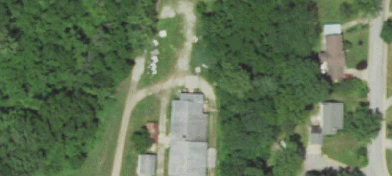 1305 Hwy 19