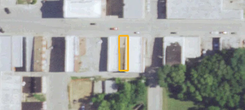 1614 Main St
