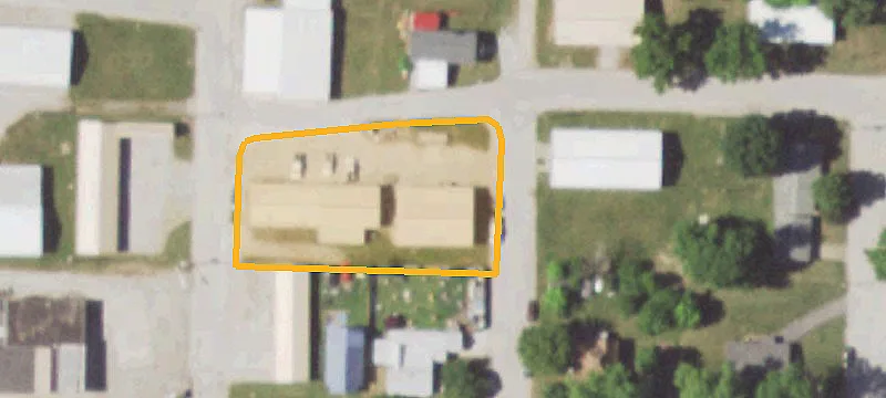 411 Railroad Ave