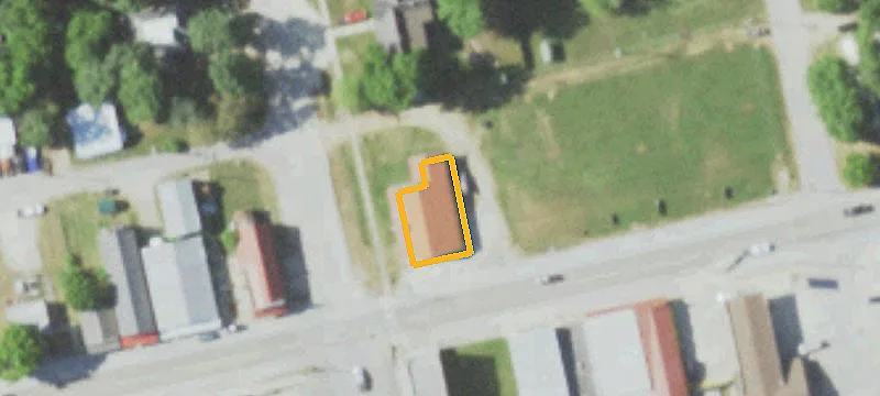 143 Main St