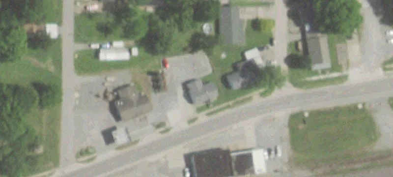 1704 Main St