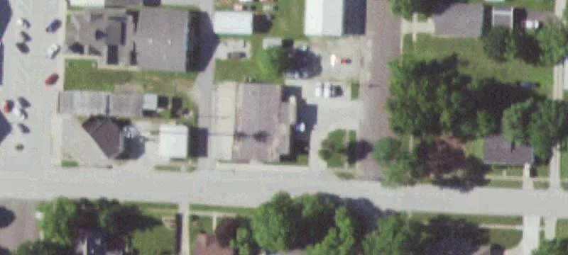 110 4th St
