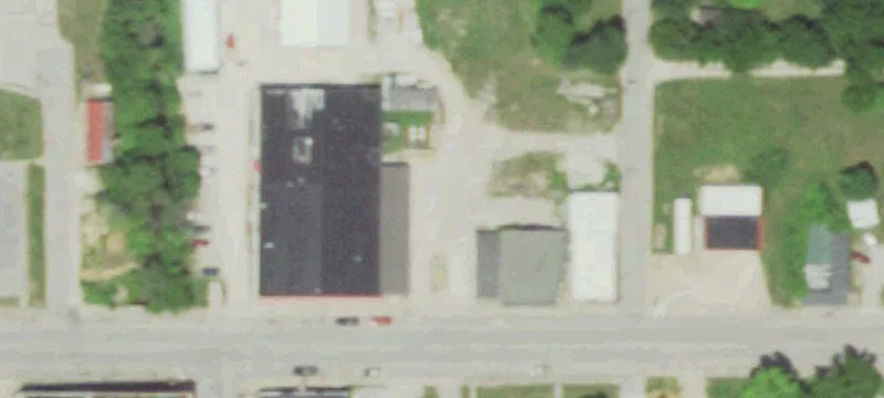 302 4th St304