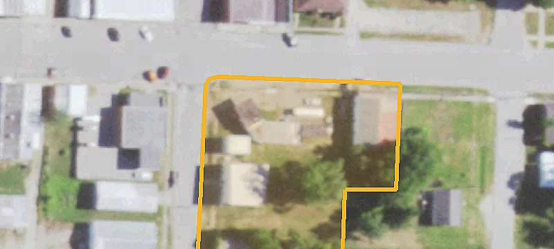 208 2nd St