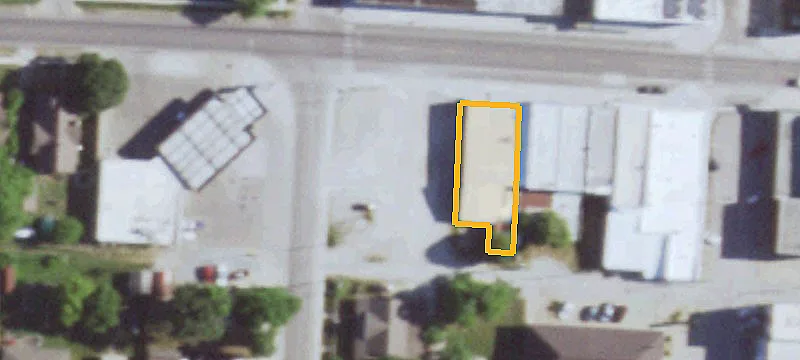 215 2nd St