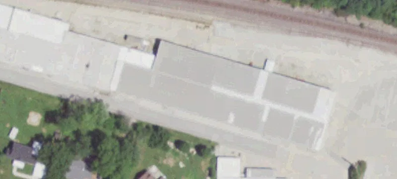 302nd E 1st S St