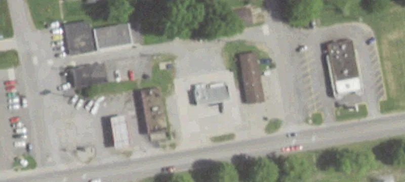 2504 Main St