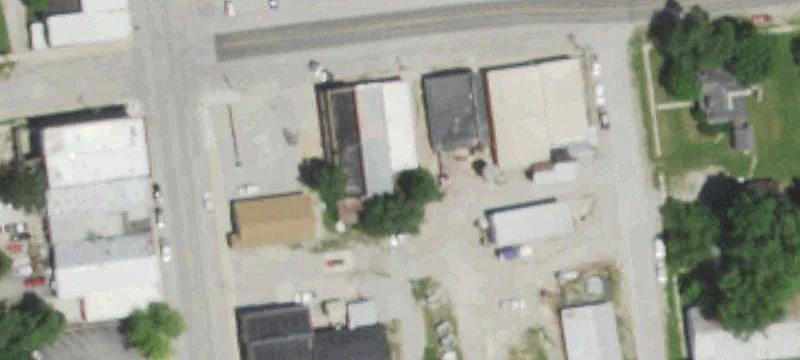 110 4th St