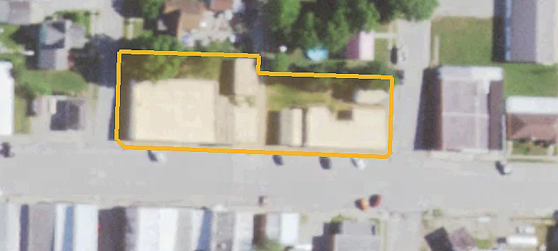 307 2nd St
