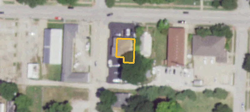 402 Walnut St