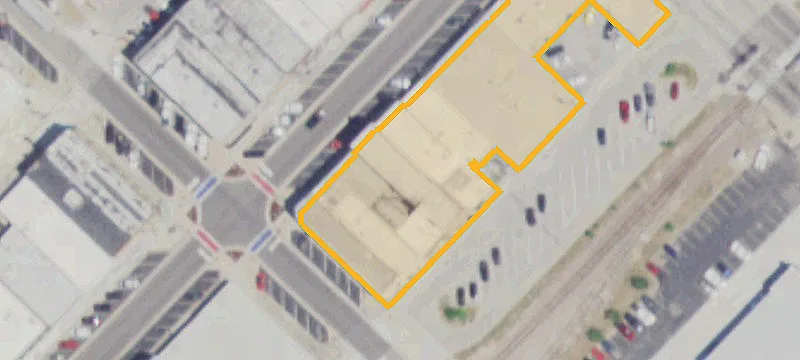 118 Commercial St